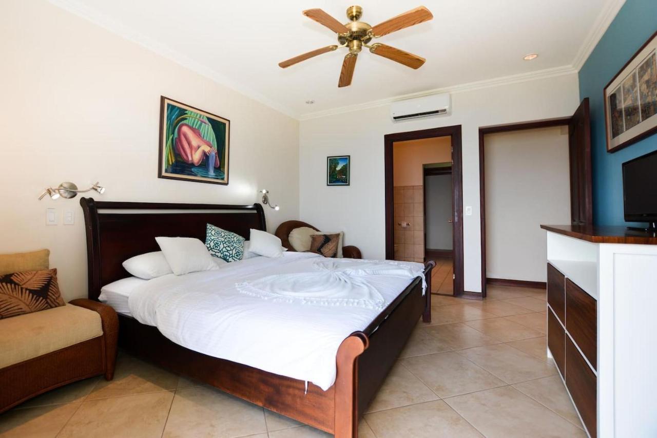 Willa Exquisitely Decorated 5Th-Floor Aerie With Views Of Two Bays In Flamingo Playa Flamingo Zewnętrze zdjęcie